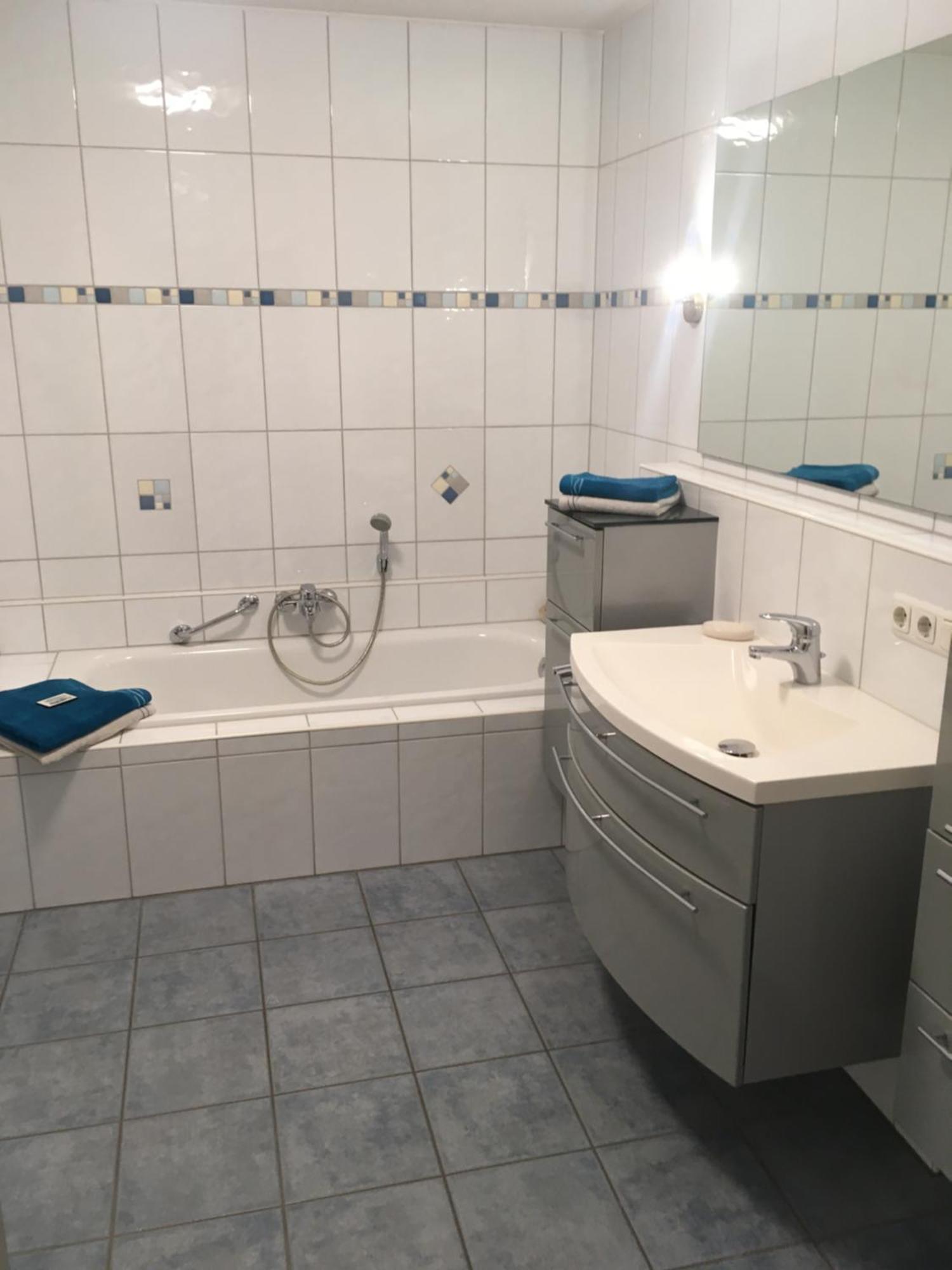 Schoene Gartenwohnung Im Seenland Apartment Wackersdorf