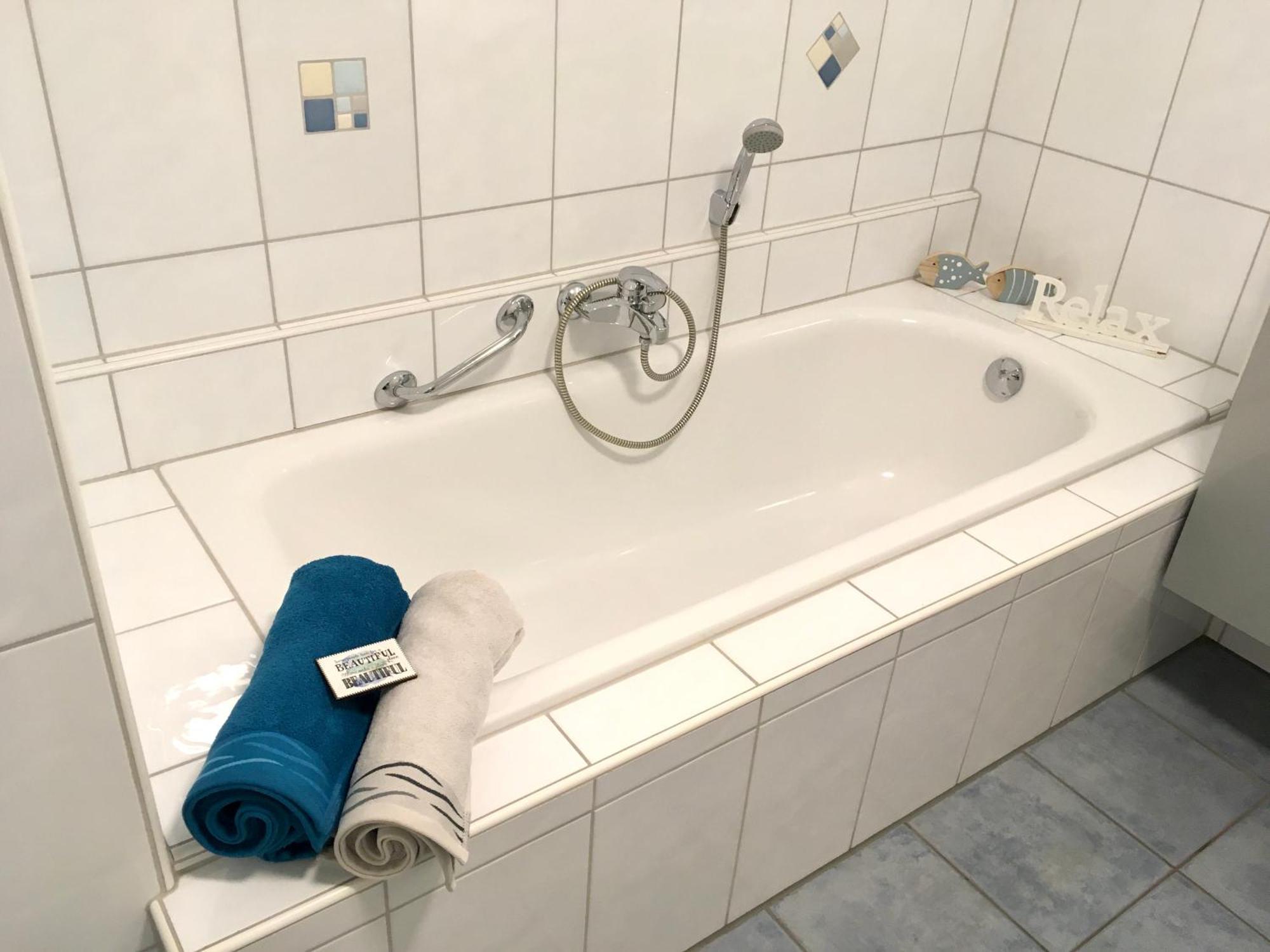 Schoene Gartenwohnung Im Seenland * Wackersdorf